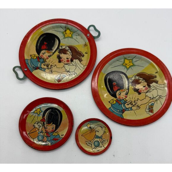Vintage Lot 4 TIN CHILD TEA SET Plates Bride Groom Pelican Cup OHIO ART - Picture 1 of 9